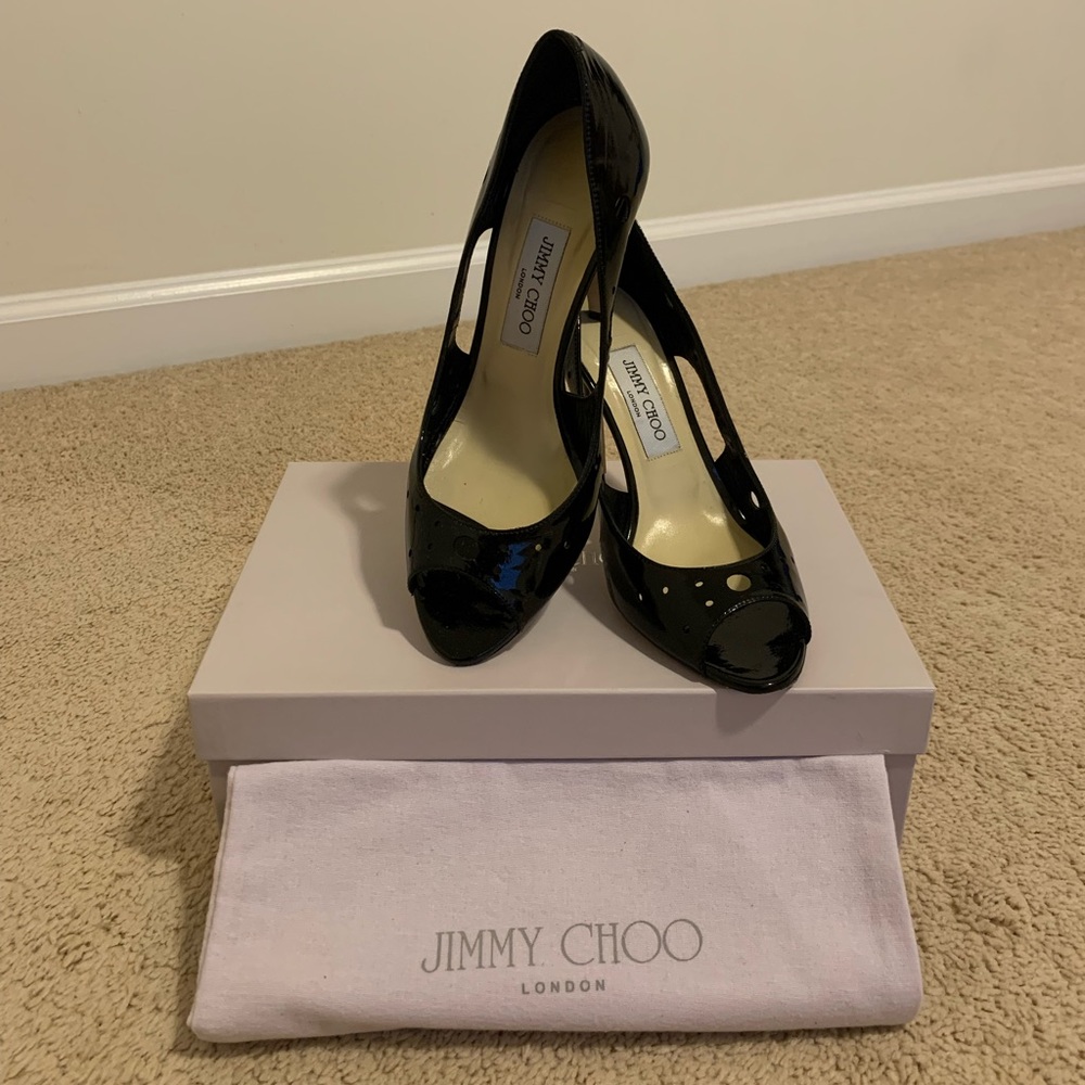 EUC Black Patent Cutout Jimmy Choo Heel • Sz 38,5